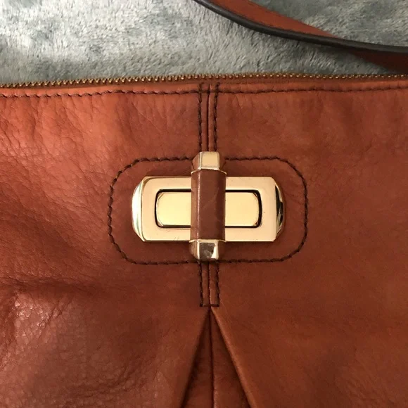 b. makowsky Rich Brown Leather Crossbody Bag - Picture 2 of 10